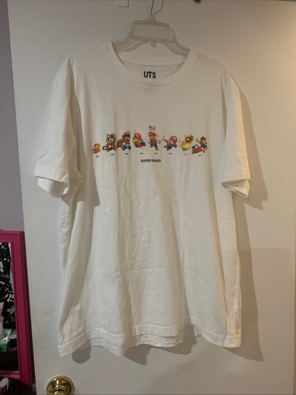 Super Mario Nintendo t shirt XL unisex Uniqlo